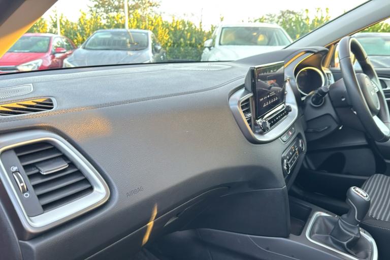  Kia Ceed Sportswagon 1.5 T Gdi 2 Sportswagon 5dr Petrol Manual Euro 6 s/s 138