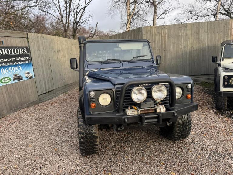 2000 Land Rover Defender Hard Top Td5 PANEL VAN DIESEL Manual
