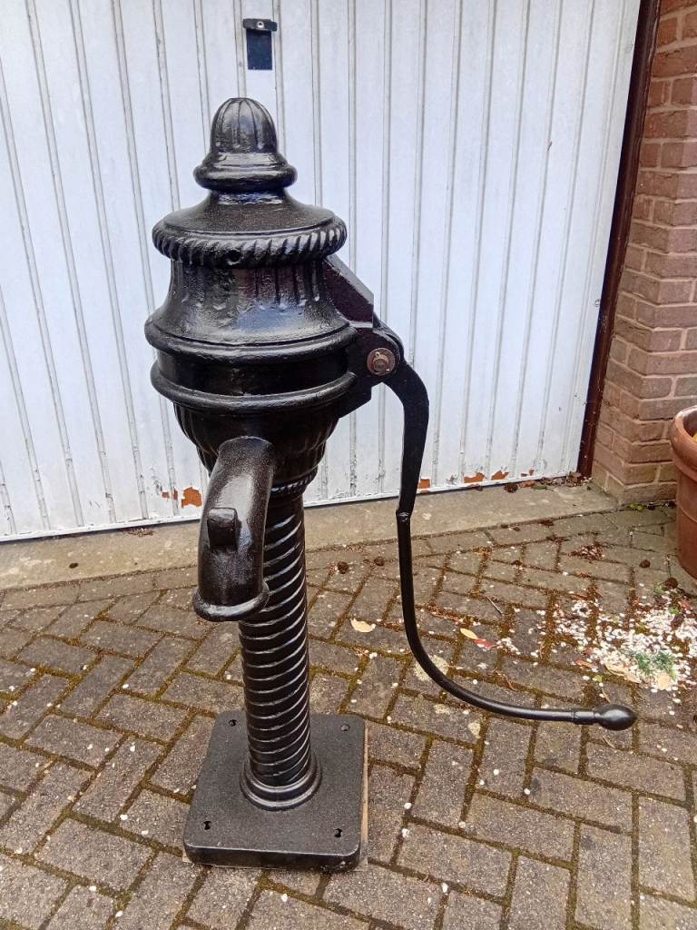 Vintage Cast Iron Water Pump 