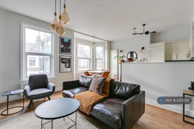 2 bedroom flat in College Place, London, NW1 (2 bed) (#2725255)