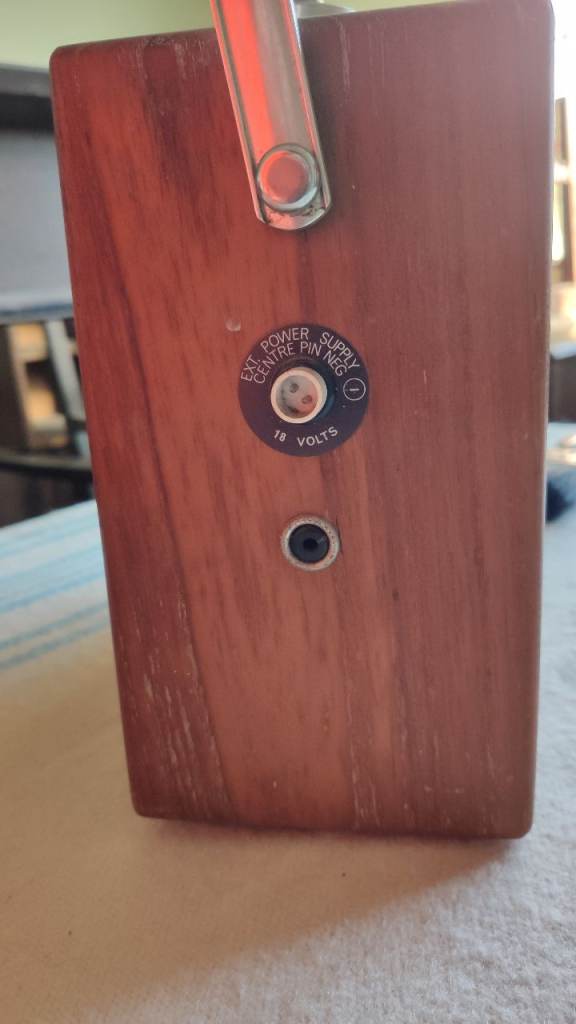 Hacker Hunter Vintage Radio 