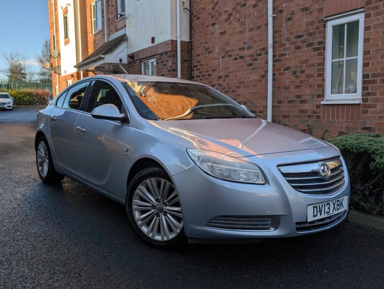2013 Vauxhall Insignia 2.0 CDTi SE [160] 5dr HATCHBACK Diesel Manual