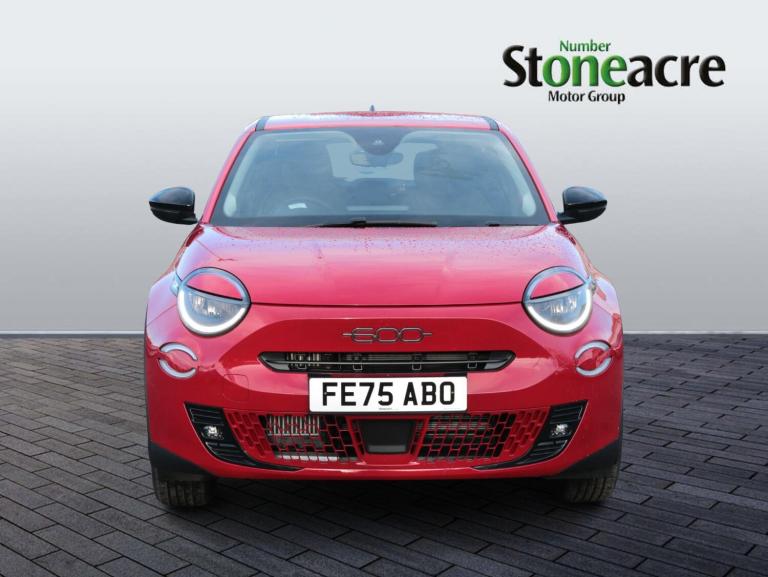2025 Fiat 600 1.2 Hybrid 48V 136 5dr eDCT-6 HATCHBACK PETROL Automatic