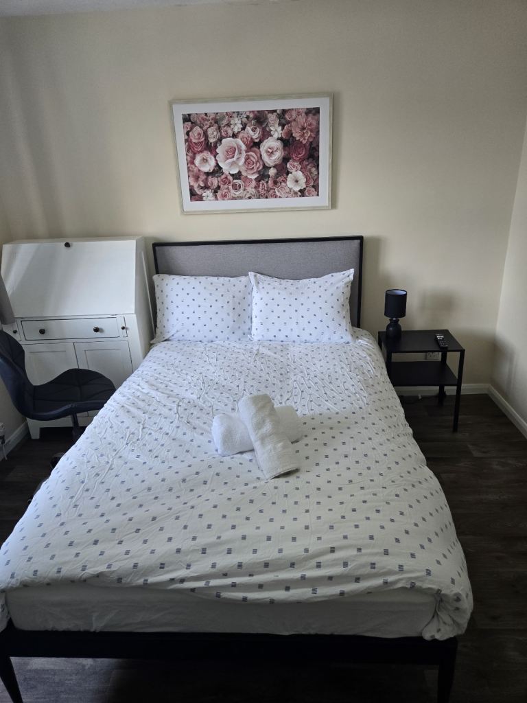 Spacious 2 Bed Furnished Home | Parking | Nottingham City Centre