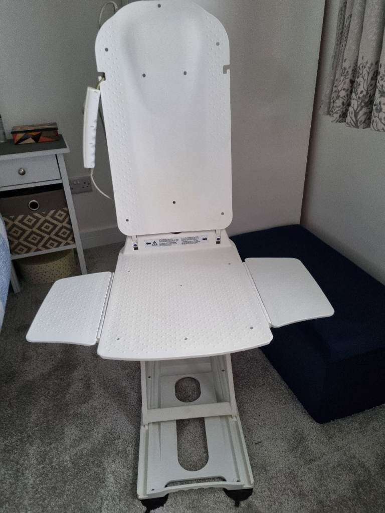 Bathmaster Deltis bathlift 