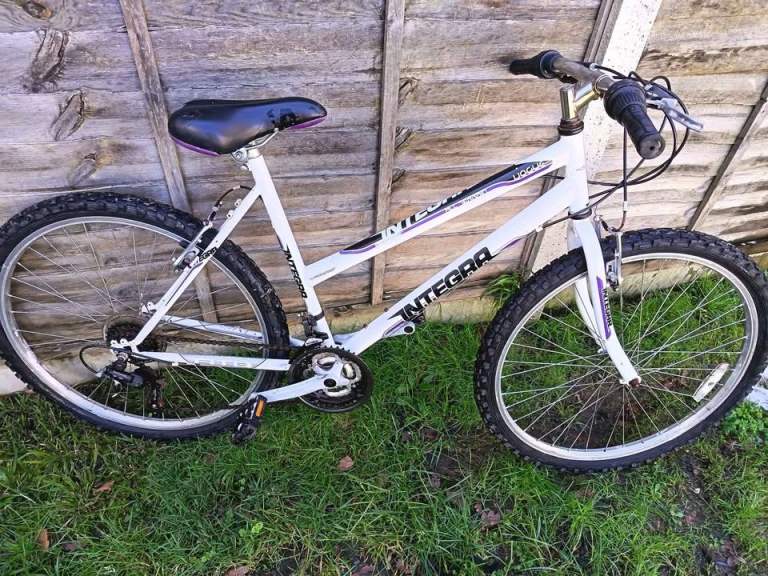 Integra Women Mountain bike MEDIUM