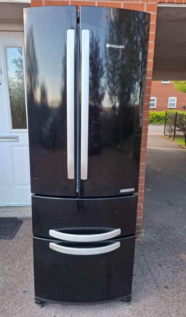 Frost free Hotpoint bkack freezer Good 