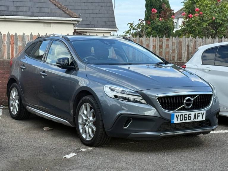 2017 Volvo V40 T3 [152] Cross Country Pro 5dr HATCHBACK PETROL Manual