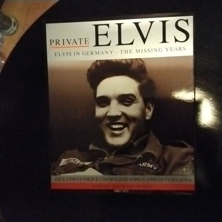 Private Elvis: Elvis in Germany – The Missing Years Book with CD