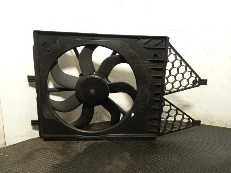 Seat Toledo Radiator Cooling Fan 2012-2019 1.2l Cbzb 6r0121207q