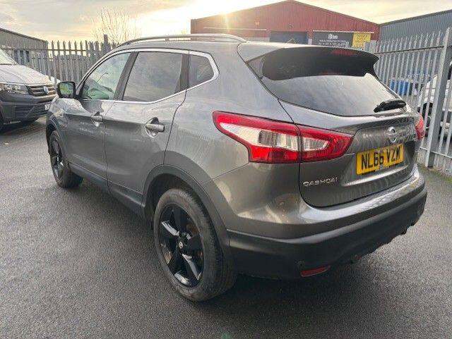 2016 Nissan Qashqai 1.5 dCi N-Connecta 2WD Euro 6 (s/s) 5dr HATCHBACK Diesel Manual