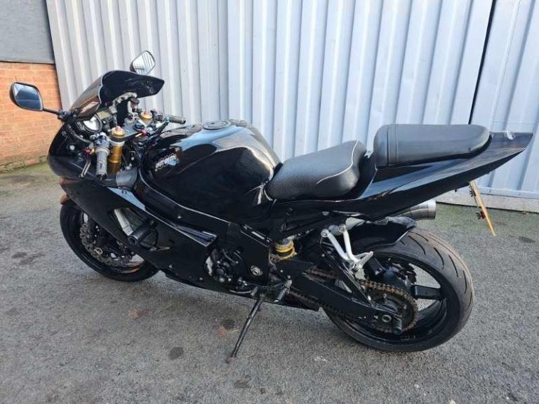 Suzuki GSXR1000 K3 '2003' BREMBO FRONT CALIPERS/M-CYL/GP SILENCER/COMFY SEAT