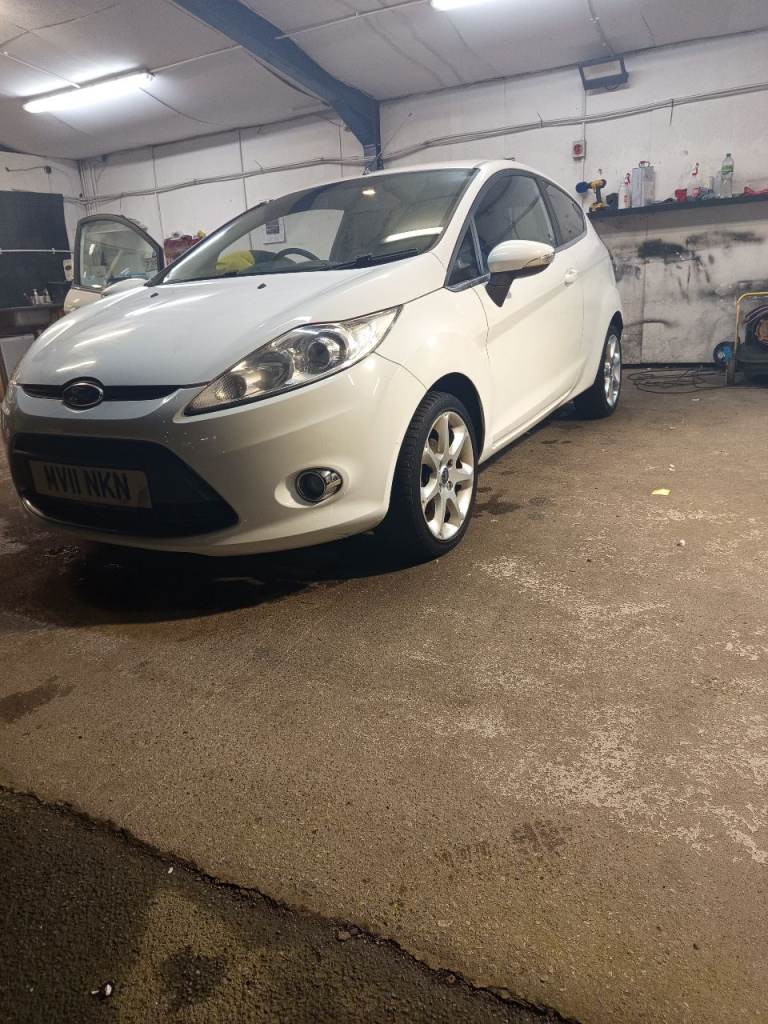 Ford, FIESTA, Hatchback, 2011, Manual, 1242 (cc), 3 doors