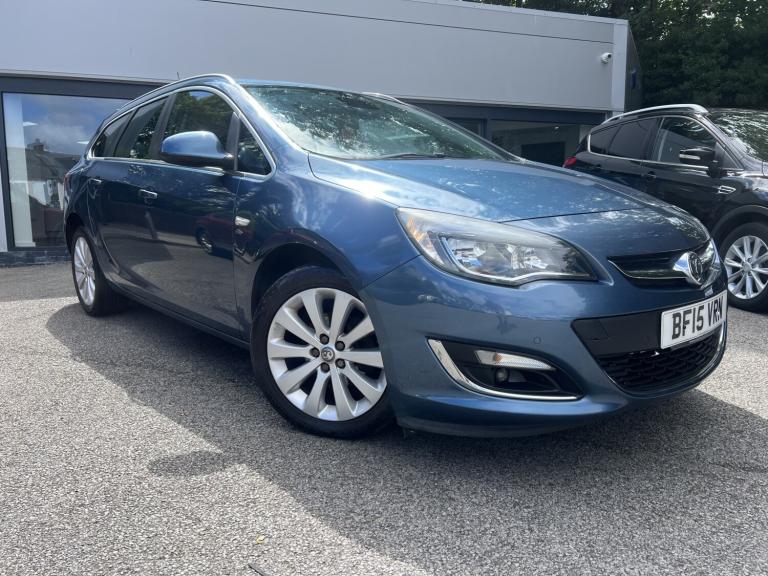 VAUXHALL ASTRA 1.6 i Elite 2015