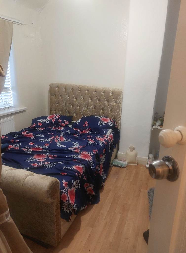 Medium Room to Rent 