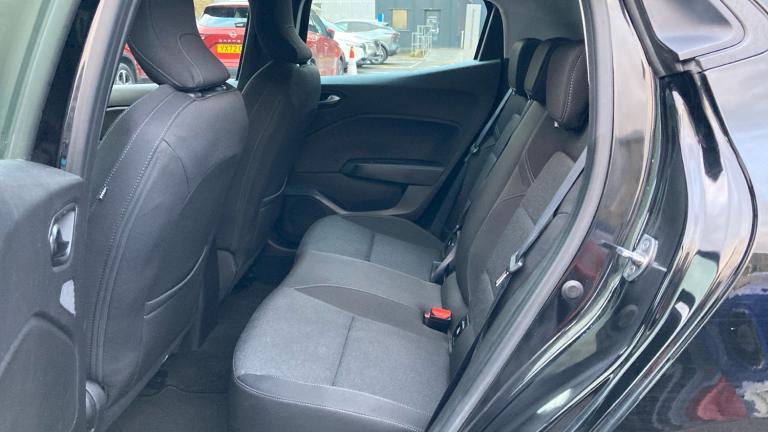 2022 Renault Clio 1.6 E-TECH Hybrid 140 Iconic 5dr Auto HATCHBACK PETROL/ELECTRIC Automatic