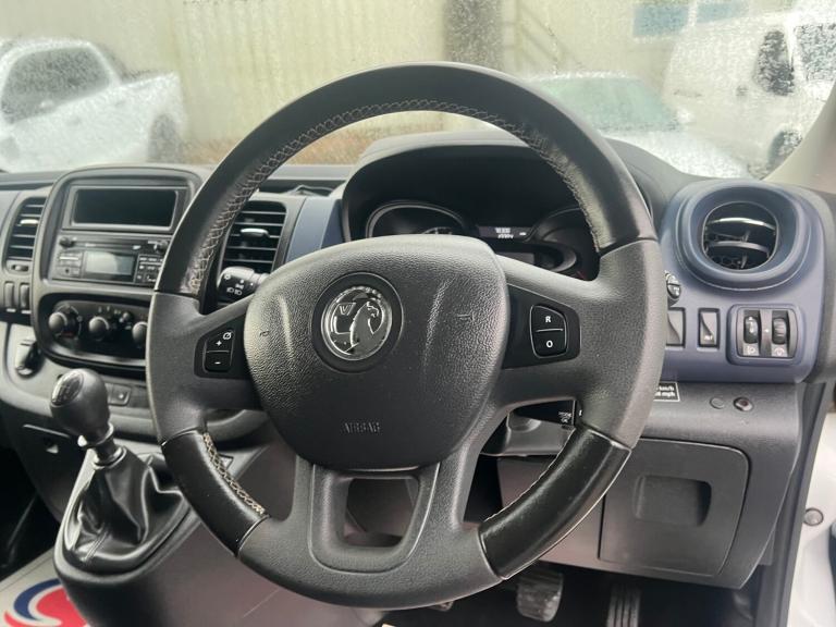 2018 Vauxhall Vivaro 2900 1.6CDTI 95PS ecoFLEX H1 Combi 9 Seat MPV Diesel Manual