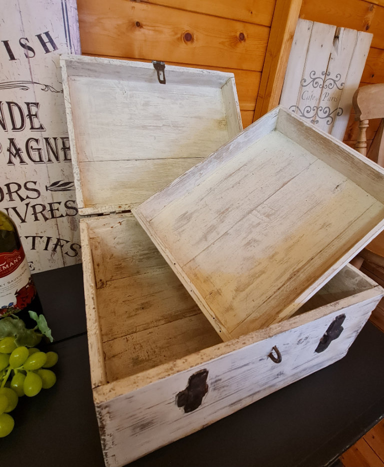 Old white washed Upcyled dovetailed box