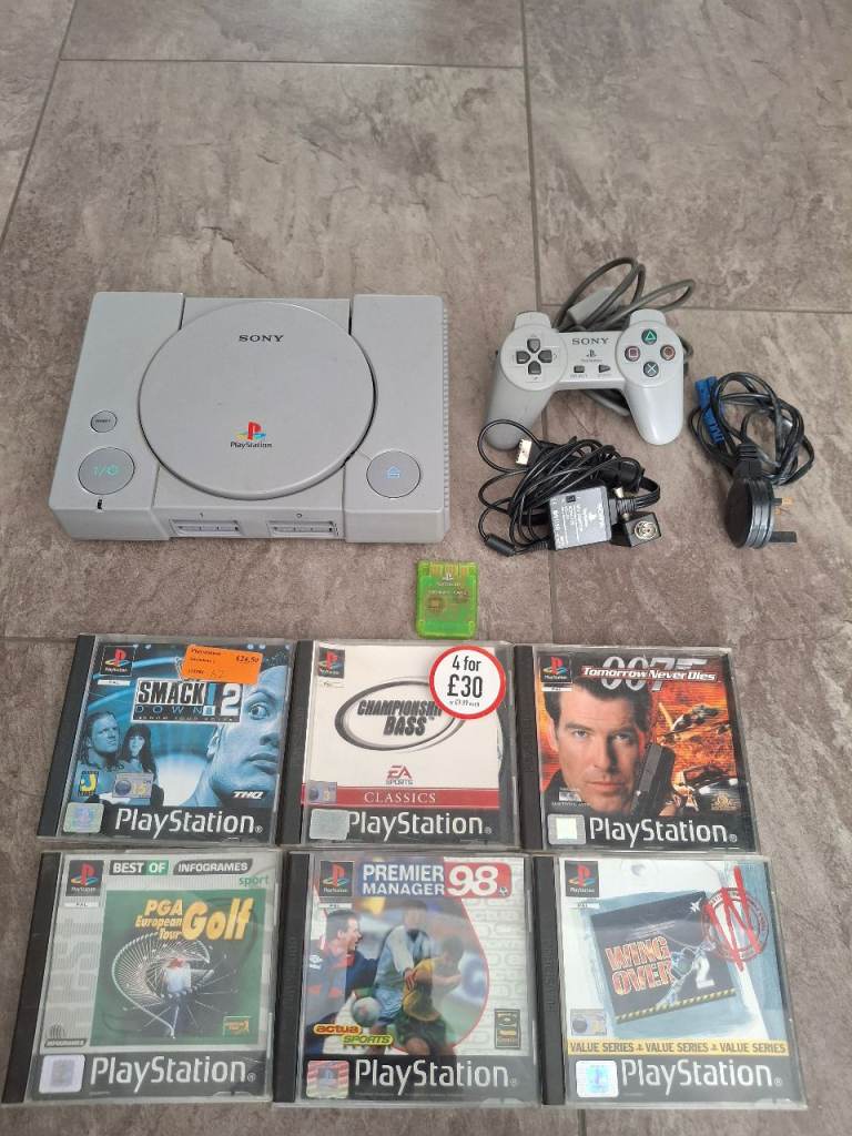 Sony PlayStation PS1 Console with Controller and 6 Games 1 memory card 