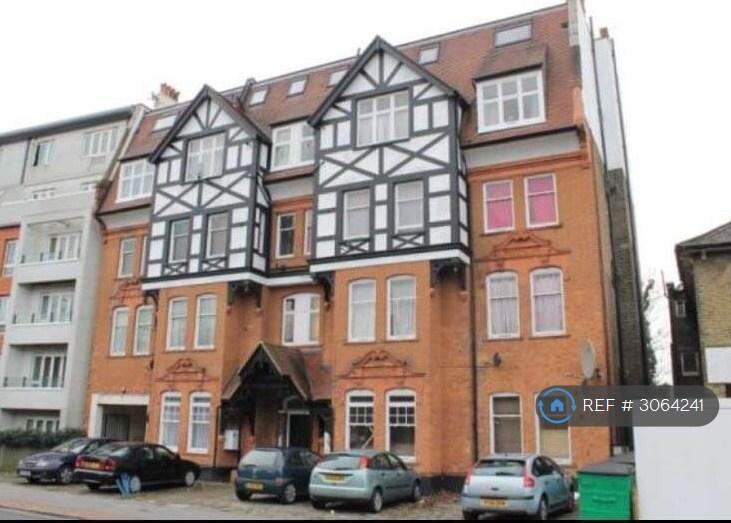 1 bedroom flat in Park Lane, East Croydon, CR0 (1 bed) (#3064241)