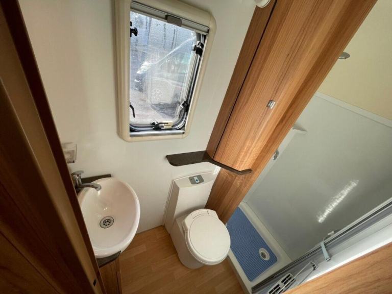 Bailey Approach Autograph 740 4 Berth 2 Belt End Bedroom Motorhome
