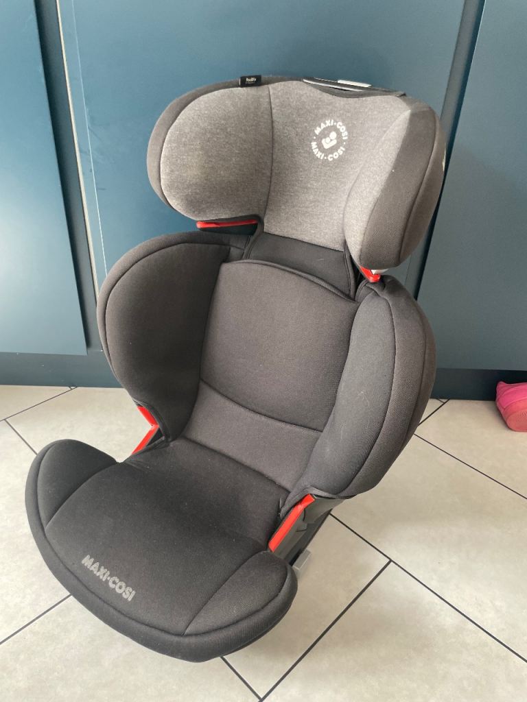 Maxi-Cosi children’s ISO FIX car seat