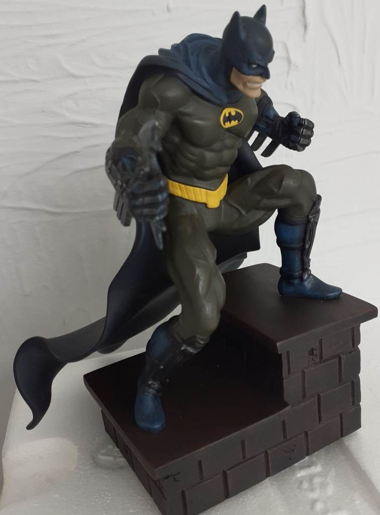 D-Direct Batman mini statue 