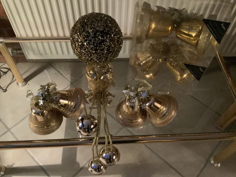 Selection of Golden Bells, Shatterproof