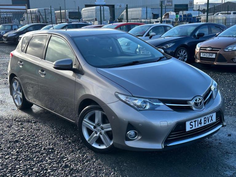 TOYOTA AURIS 1.6 V-Matic Excel 2014