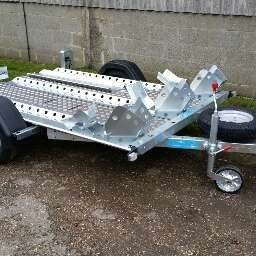 WOODFORD Motorbike Trailer with Three Channels and Wheel Chocks