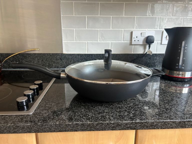 Tefal Wok with Lid
