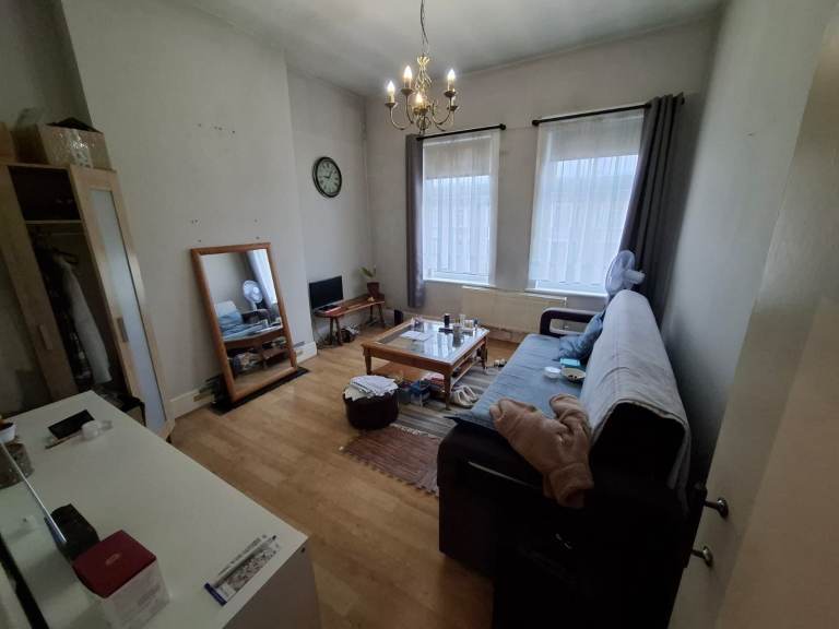 Discover the perfect 1-bedroom first floor flat for rent at Norfolk Road, Ilford, IG3 8.