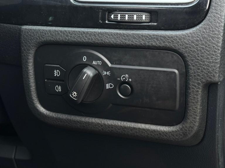 2016 Volkswagen Touareg 3.0 TDI V6 BlueMotion Tech R-Line Tiptronic 4WD Euro 6 (s/s) 5dr ESTATE D...