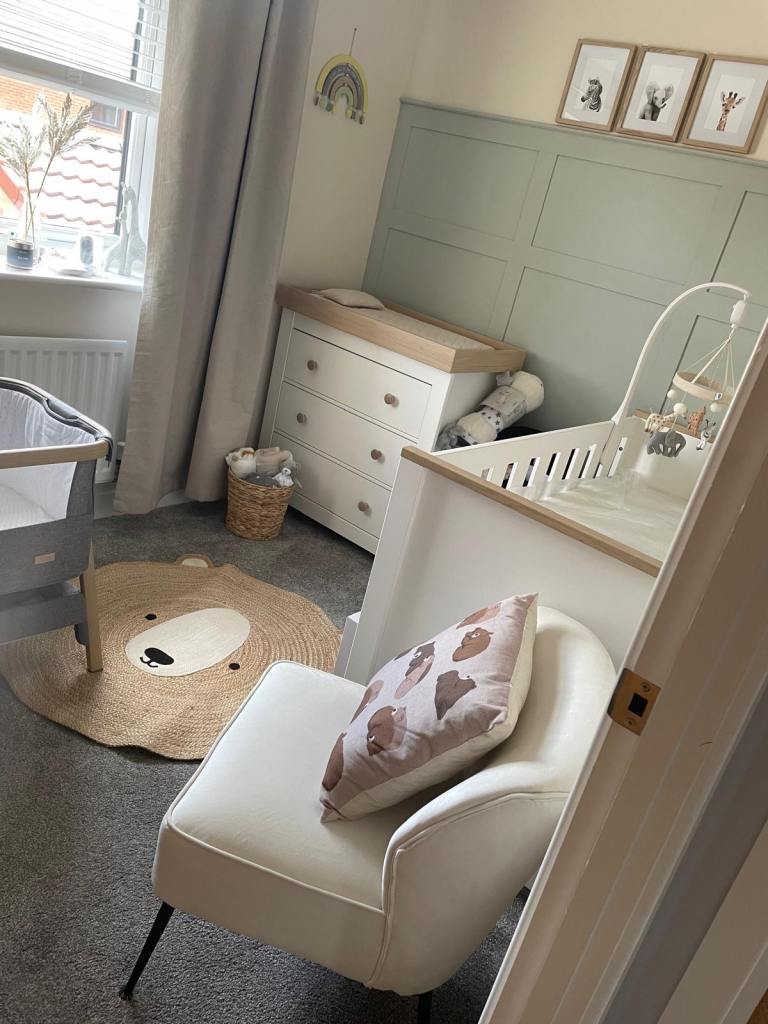 Mamas & papas white cot