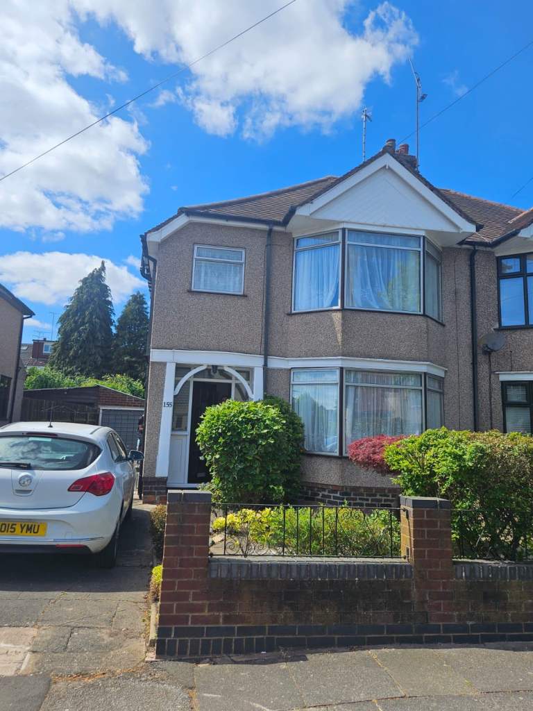 Spacious 3-Bedroom Family Home Available 