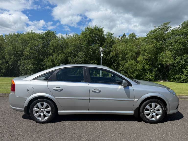 2007 VAUXHALL VECTRA 1.8 VVT DESIGN 5DR SILVER 1 KEY -103K- *6 MONTH WARRANTY, SUPERB HISTORY, MOT!*