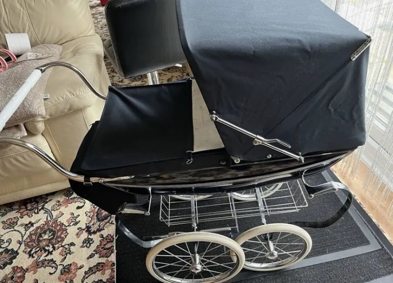 Silvercross navy dolls pram 
