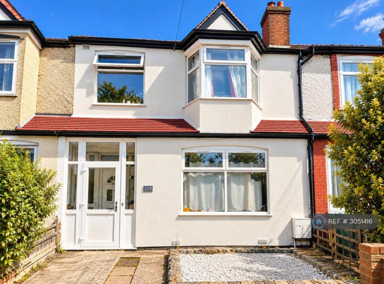 4 bedroom house in Walpole Road, London, N17 (4 bed) (#3051416)