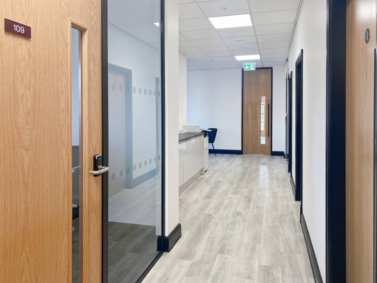 Nottingham - NG2 1AG \ Coworking Membership with Access to Any Available Desk