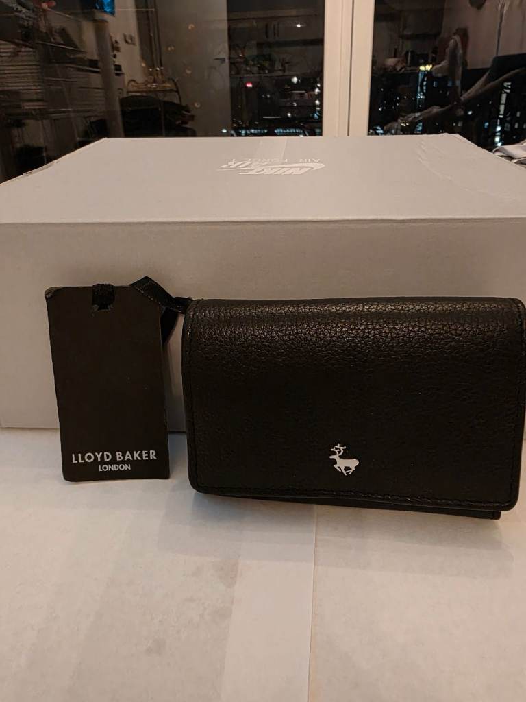 NEW Lloyd Baker London Leather Wallet Purse