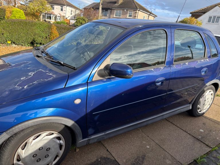 Cheap Vauxhall, CORSA, Hatchback, 2004, Manual, 1199 (cc),5 doors for sale in Bradford, West Yorkshire