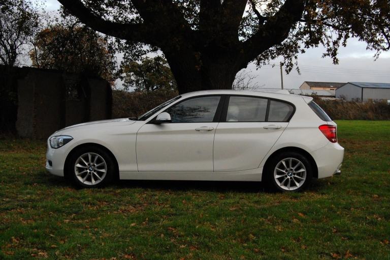 BMW 1 SERIES 116i Urban White Auto Petrol 2013