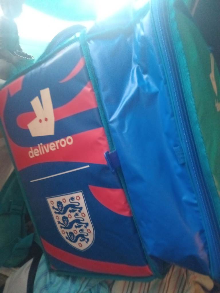 Deliveroo bundle 