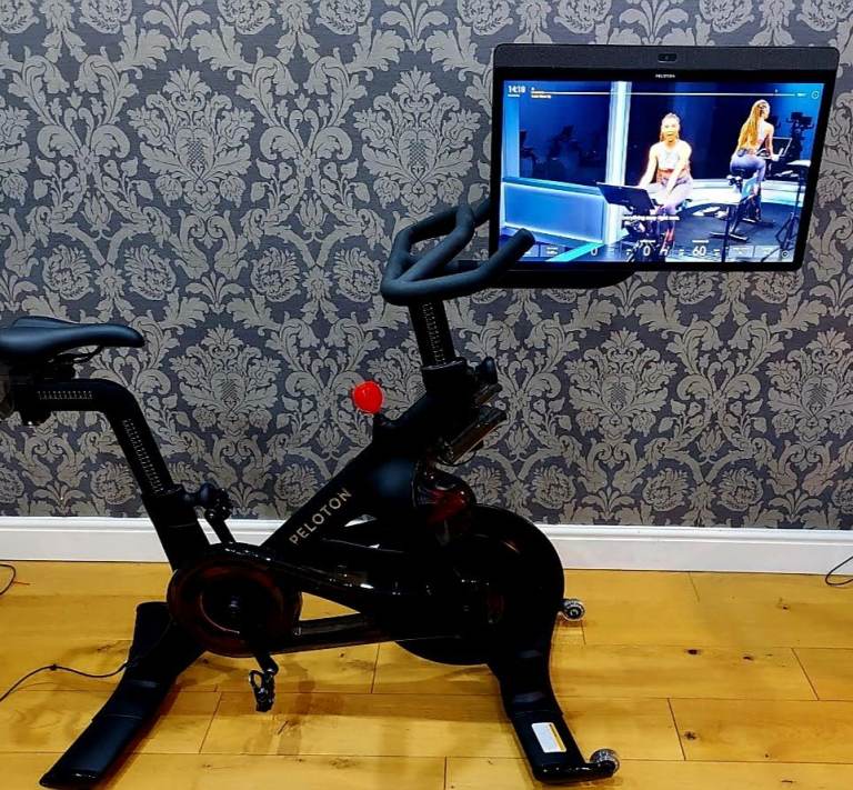 2022 Immaculate peloton plus bike+ + & accessories 