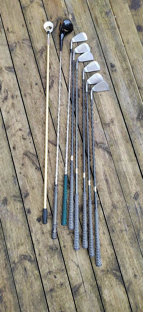 GOLF CLUBS with RETRIEVER
