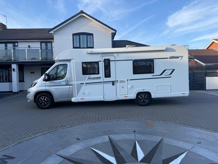 2022 Peugeot BAILEY Alliance 76-4  Diesel Manual