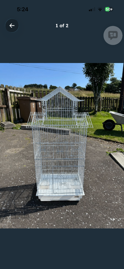 Bird cage with 3 perches included just not in the pictures 
