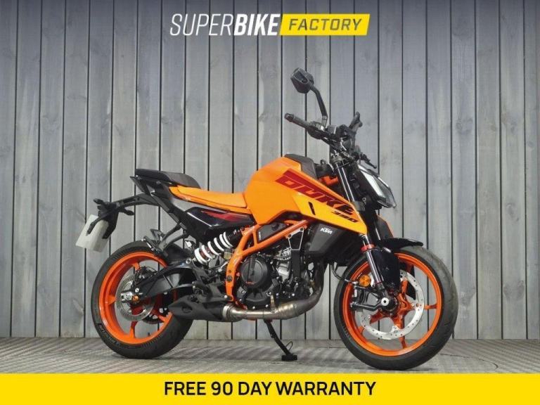 2025 75 KTM 390 DUKE