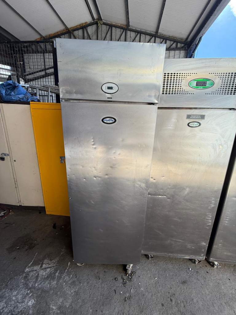 Commercial foster fridge Williams fridge fully serviced cafe shop restaurant 