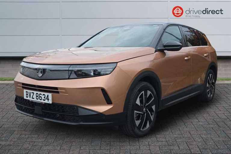 2025 Vauxhall Grandland 1.2 Hybrid [136] Ultimate 5dr e-DCT6 [Pan Roof] HATCHBACK PETROL Automatic